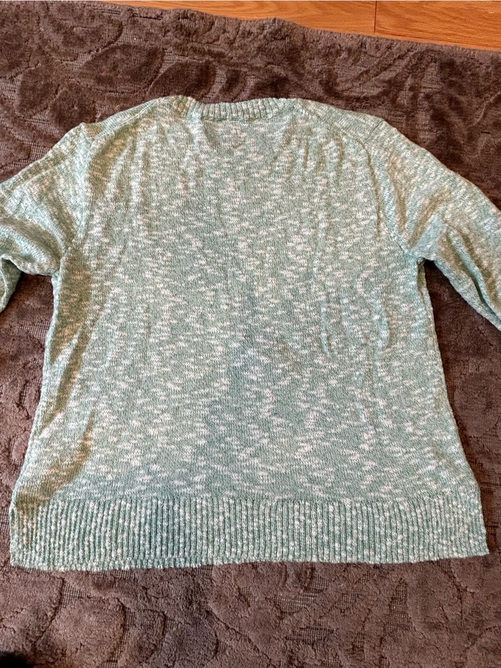 J crew Women’s Heathered green lightweight Crewneck Sweater